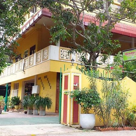 Henderson Airport Residence Negombo Exterior foto