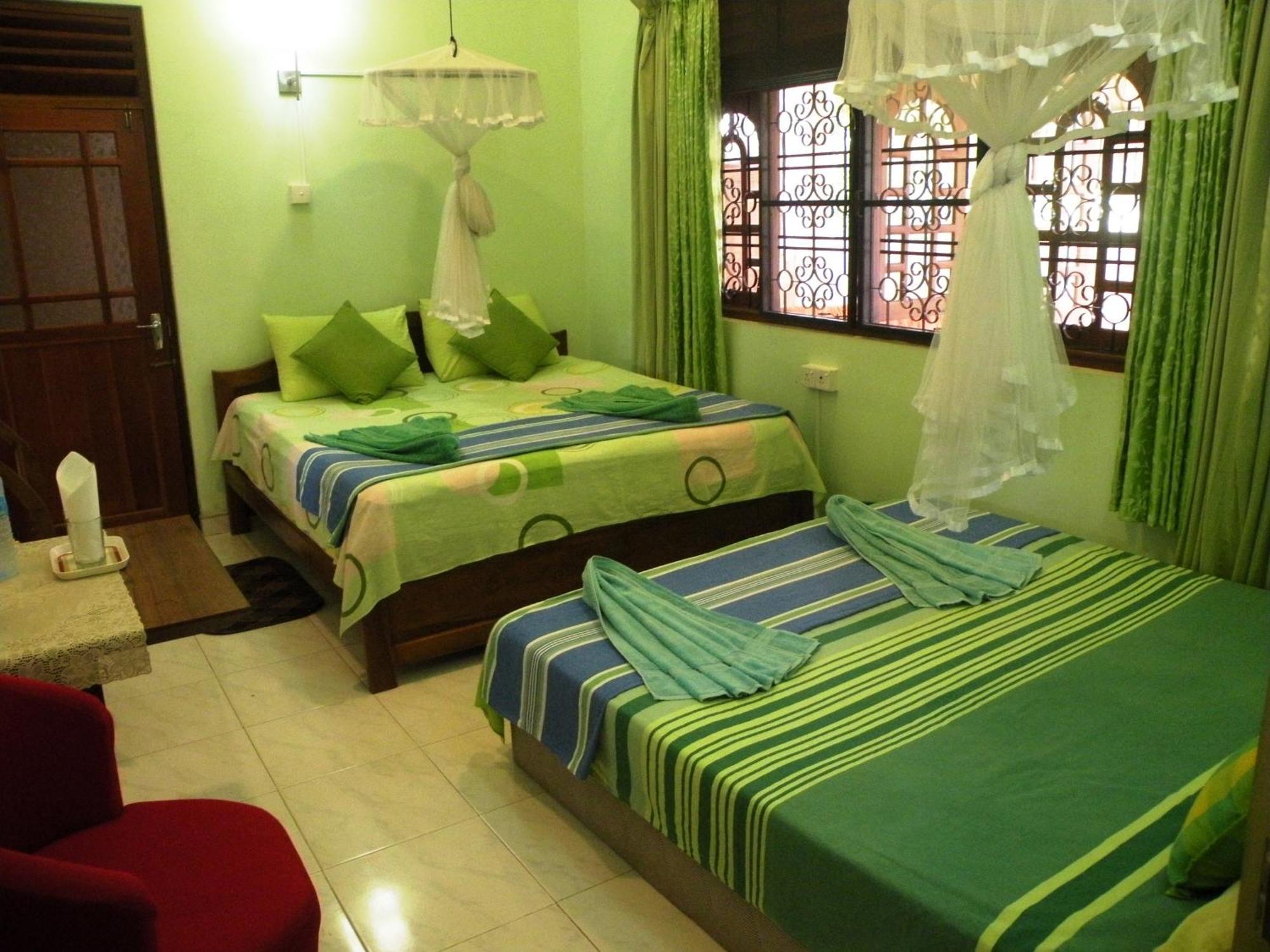 Henderson Airport Residence Negombo Cameră foto