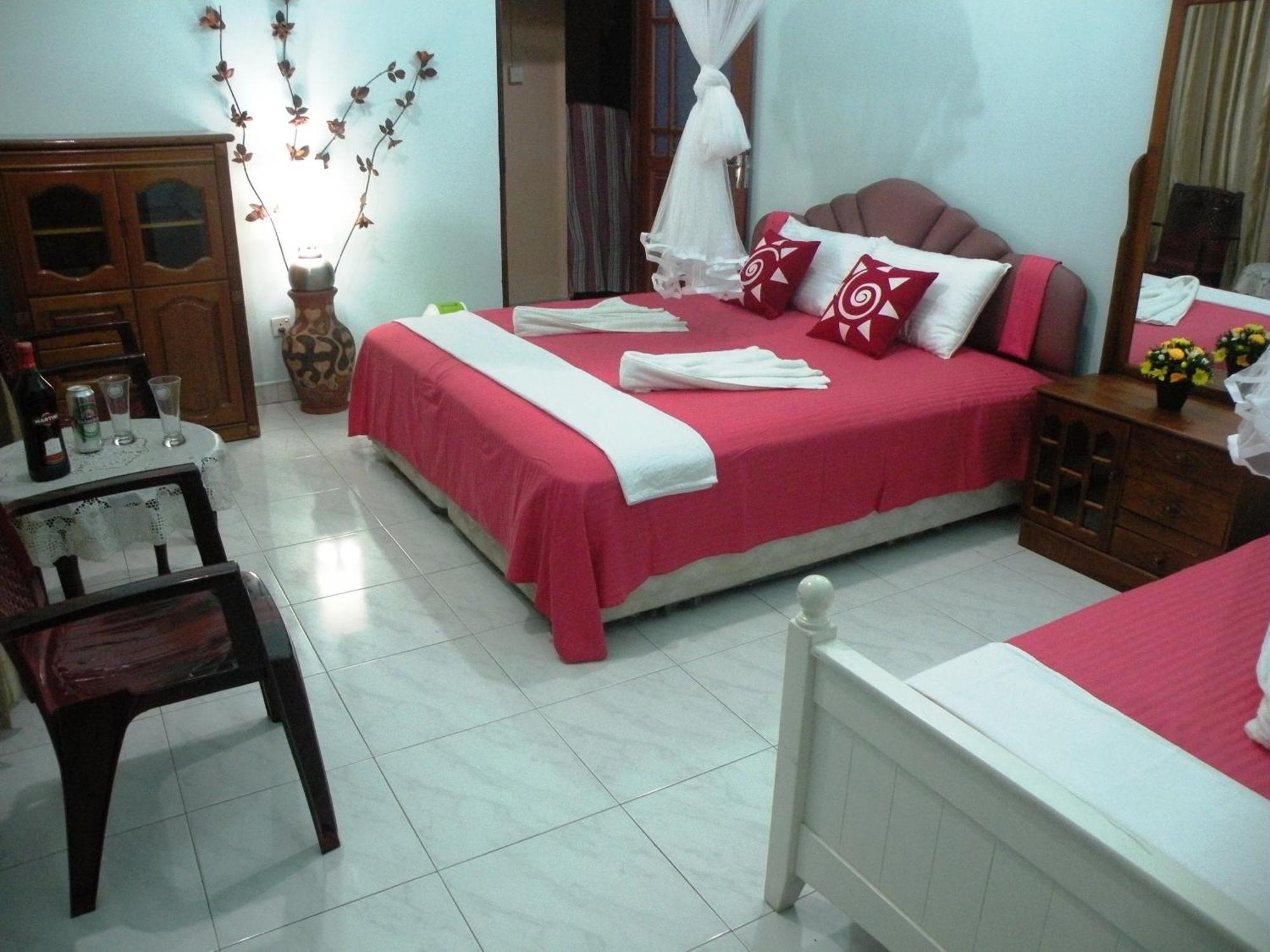 Henderson Airport Residence Negombo Cameră foto