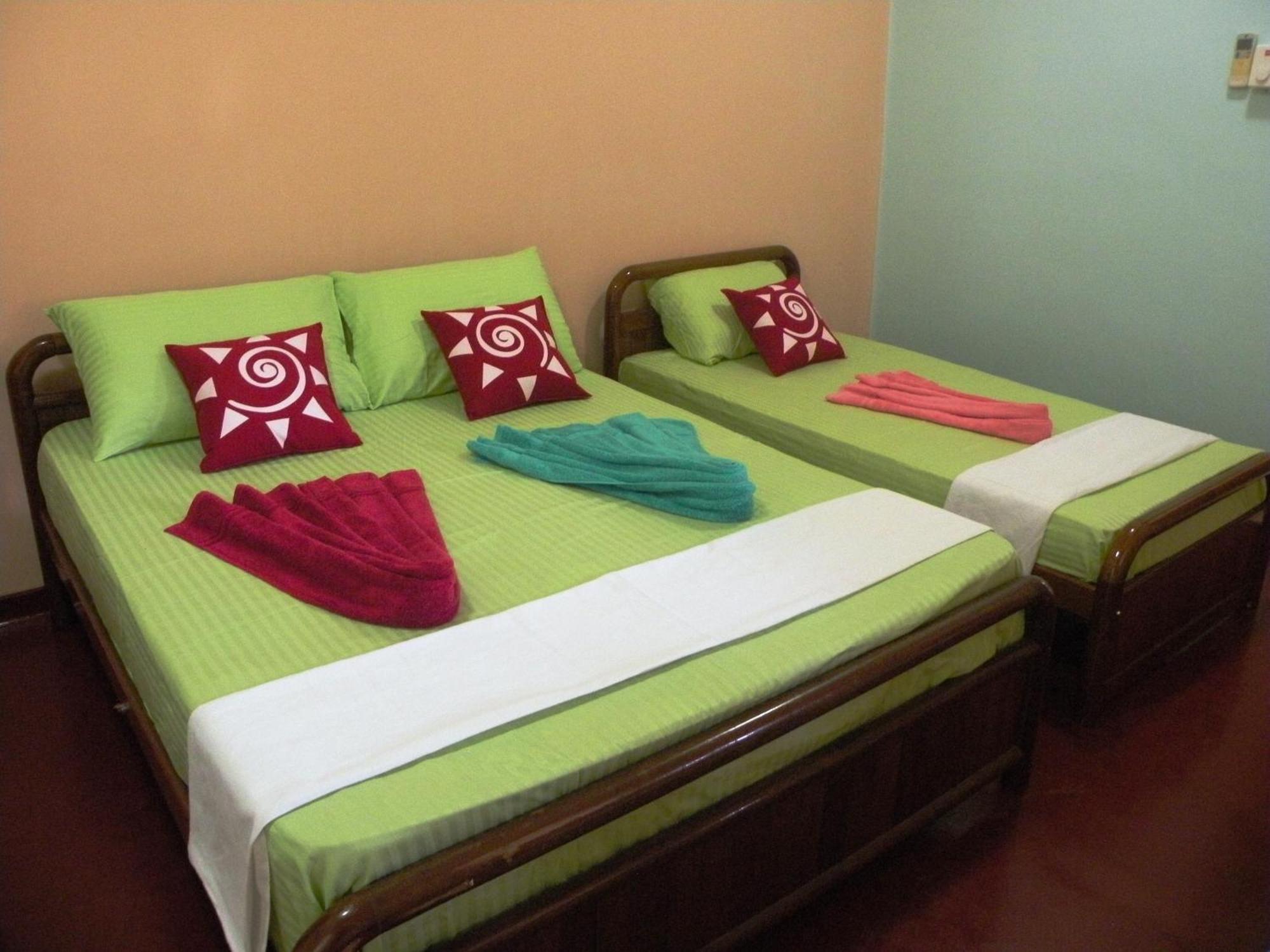 Henderson Airport Residence Negombo Cameră foto