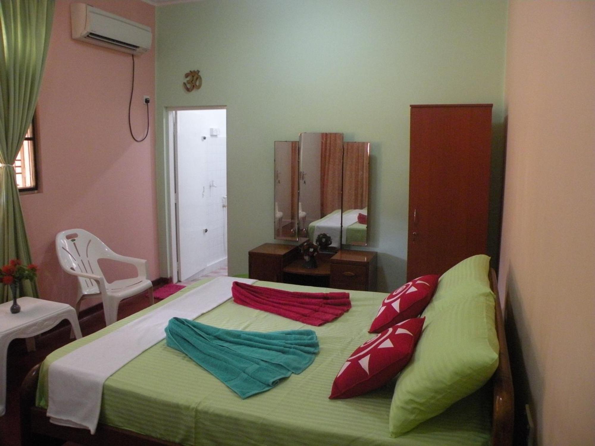 Henderson Airport Residence Negombo Cameră foto