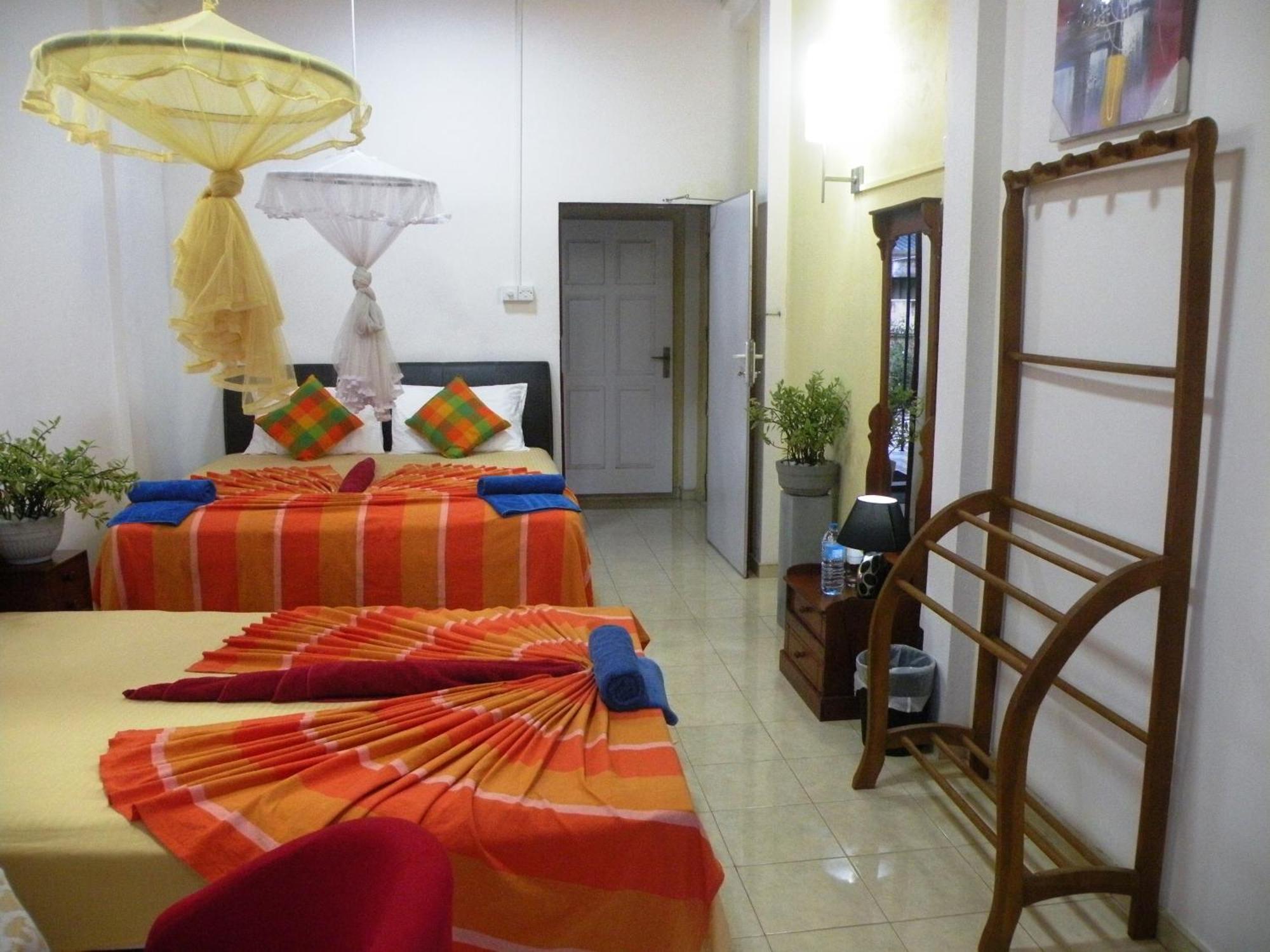 Henderson Airport Residence Negombo Cameră foto