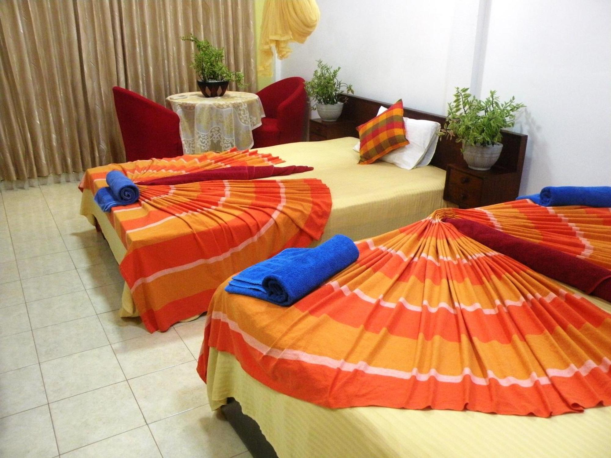 Henderson Airport Residence Negombo Cameră foto